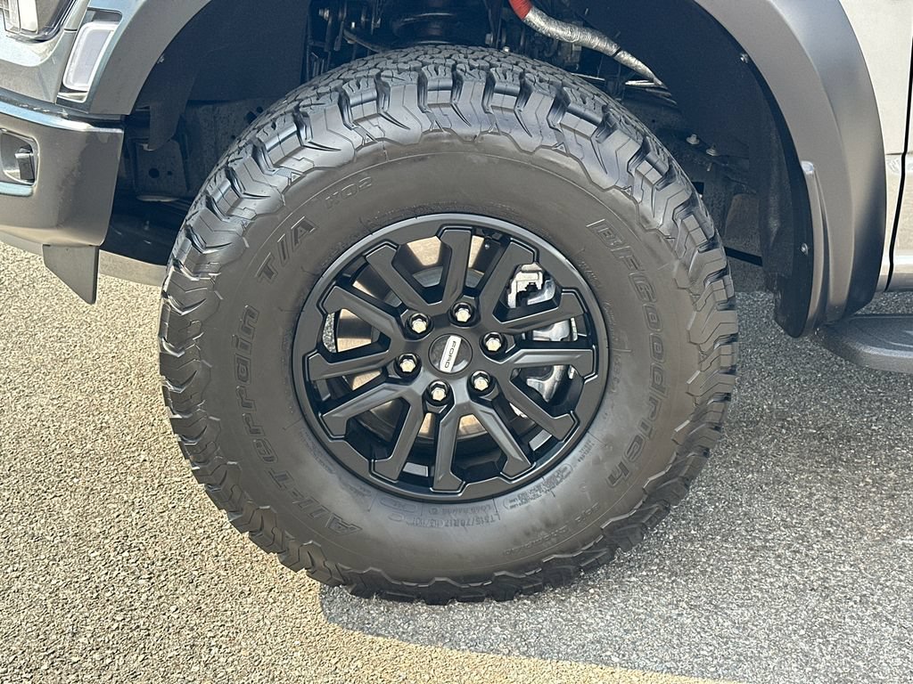 Certified 2025 Ford F150 Raptor AWD/4WD image 11