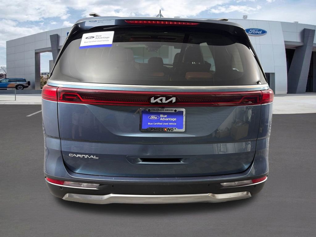 Used 2023 Kia Carnival SX Prestige image 3