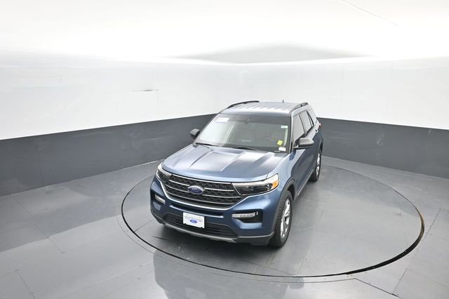 Certified 2020 Ford Explorer XLT w/ Equipment Group 202A image 19