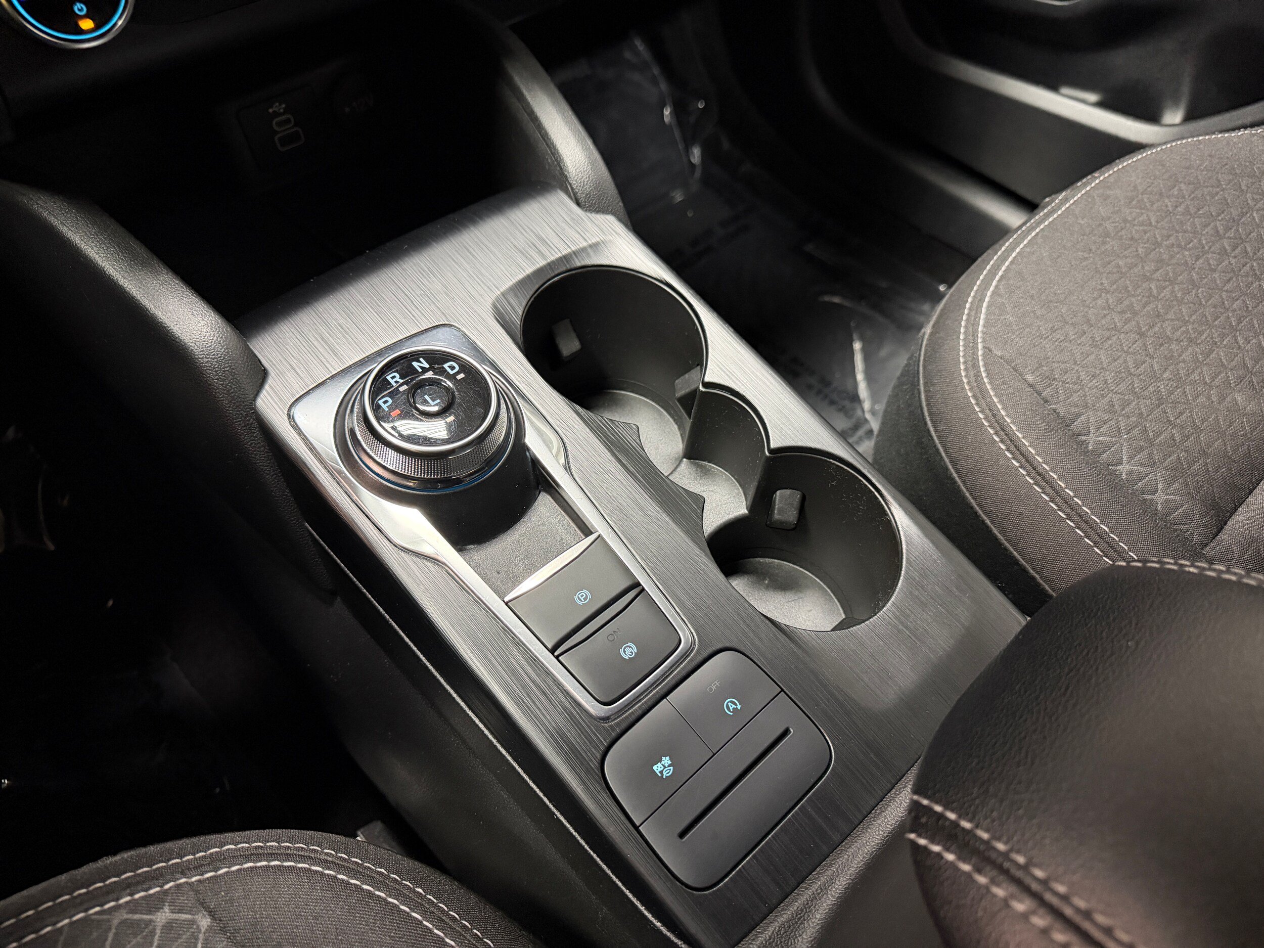 Certified 2025 Ford Escape Active AWD/4WD image 25