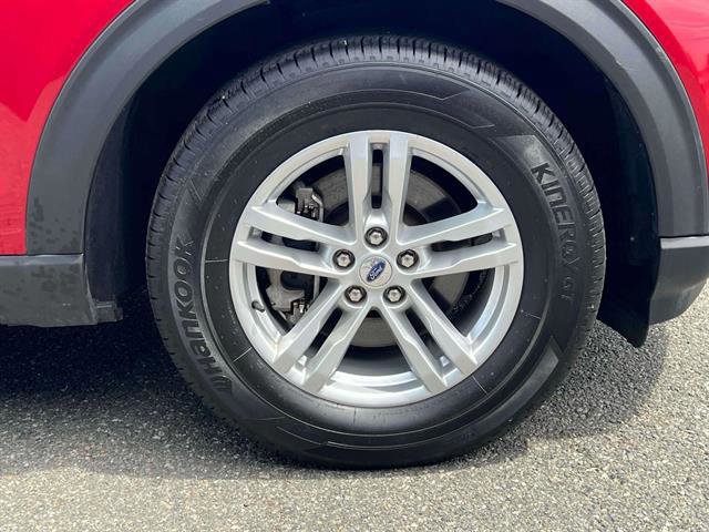 Certified 2023 Ford Explorer XLT w/ Equipment Group 202A image 6