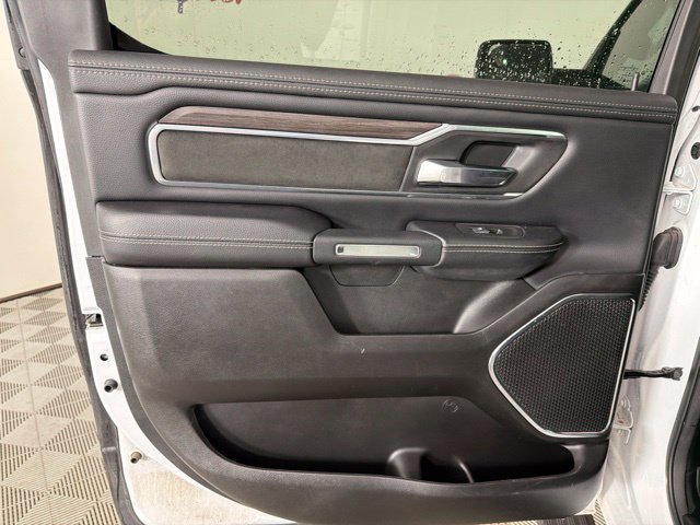 Used 2025 RAM 1500 Laramie AWD/4WD image 30