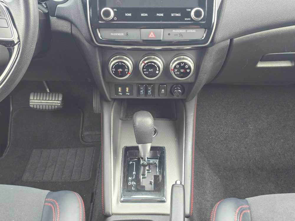Used 2024 Mitsubishi Outlander Sport SE image 13