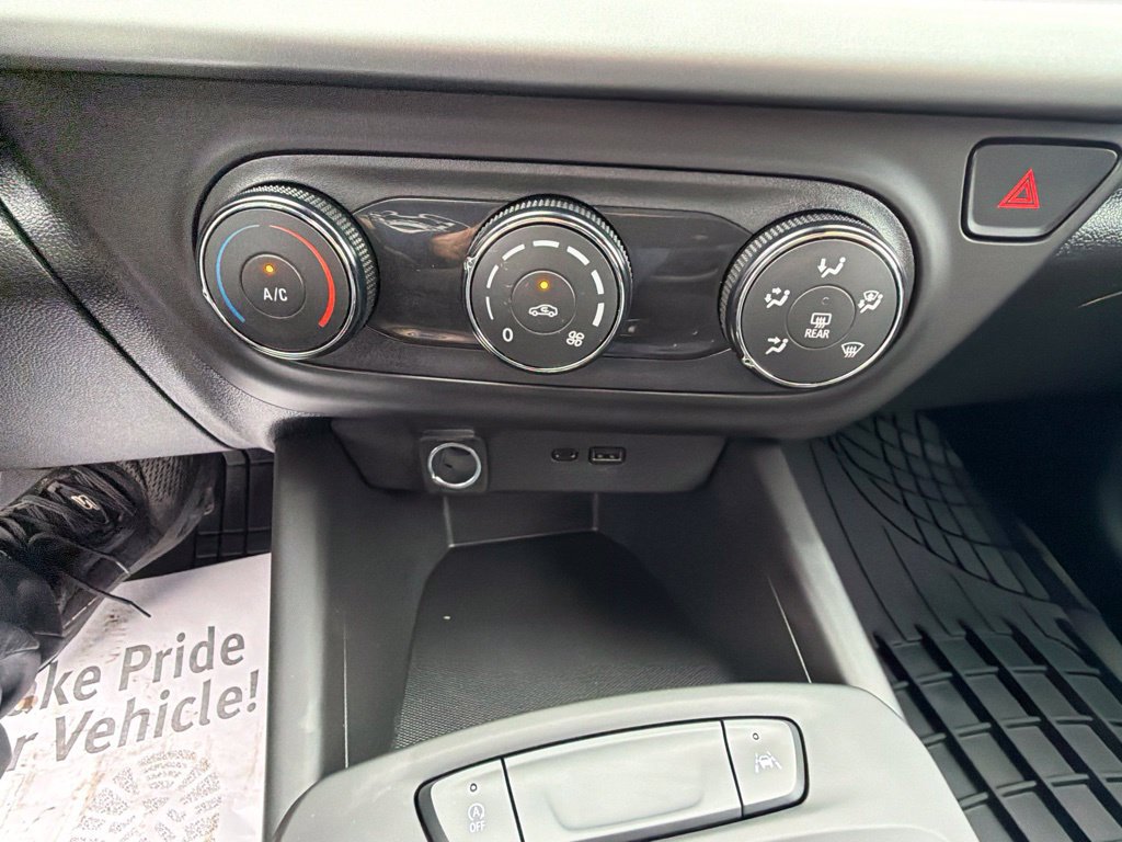 Used 2024 Chevrolet Trax LS FWD image 37