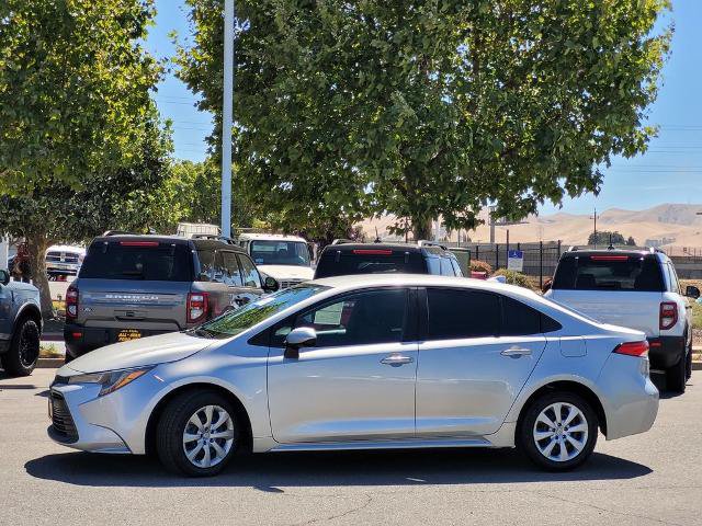 Used 2023 Toyota Corolla LE FWD image 7