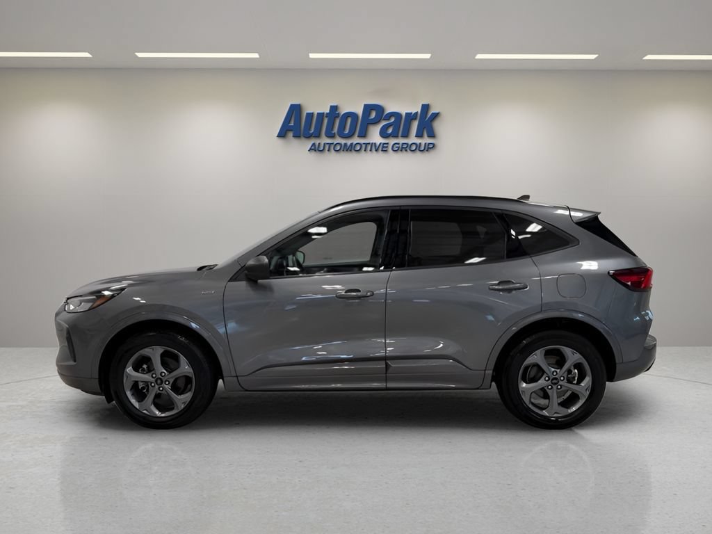 Certified 2024 Ford Escape ST-Line w/ Tech Pack #1 AWD/4WD image 4
