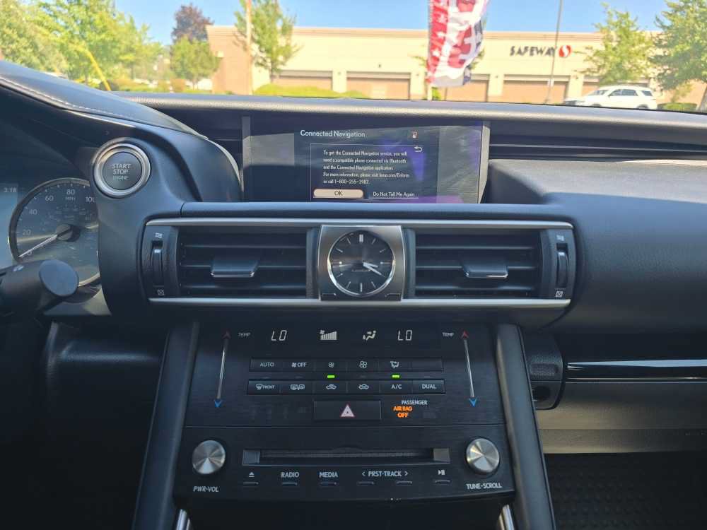 Used 2017 Lexus IS 200t RWD image 12