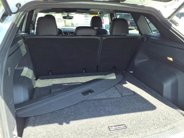 Used 2021 Volkswagen Atlas Cross Sport SE w/ Panoramic Sunroof Package FWD image 19