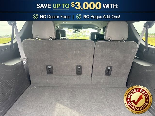Used 2024 Chevrolet Suburban Premier RWD image 11