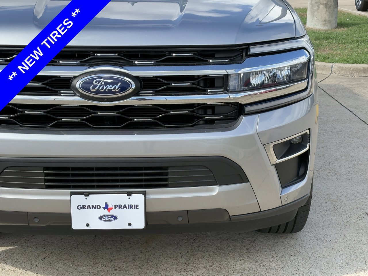 Certified 2024 Ford Expedition Limited RWD image 10