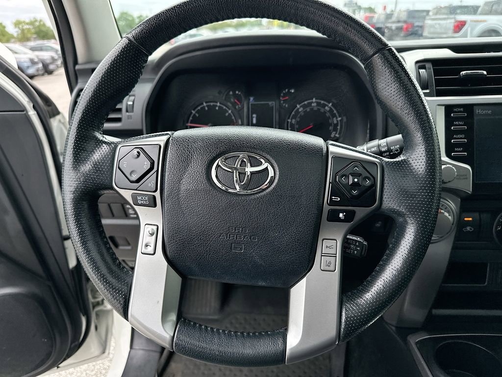 Used 2023 Toyota 4Runner SR5 Premium w/ Moonroof Package AWD/4WD image 18