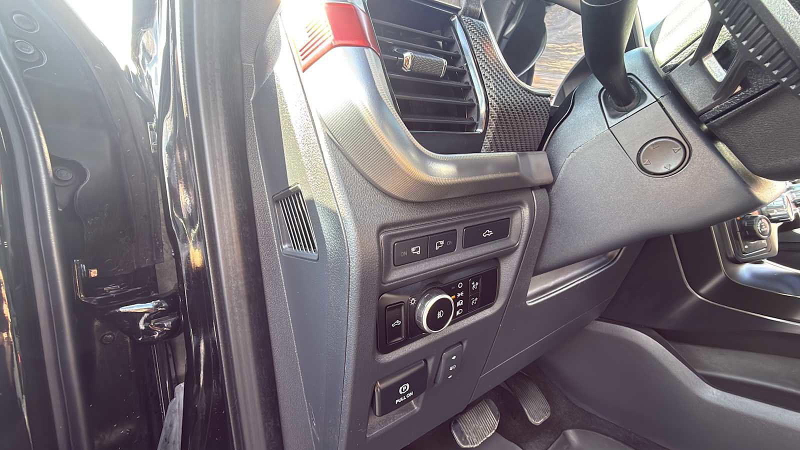 Certified 2023 Ford F150 Raptor w/ Raptor Carbon Fiber Package image 35