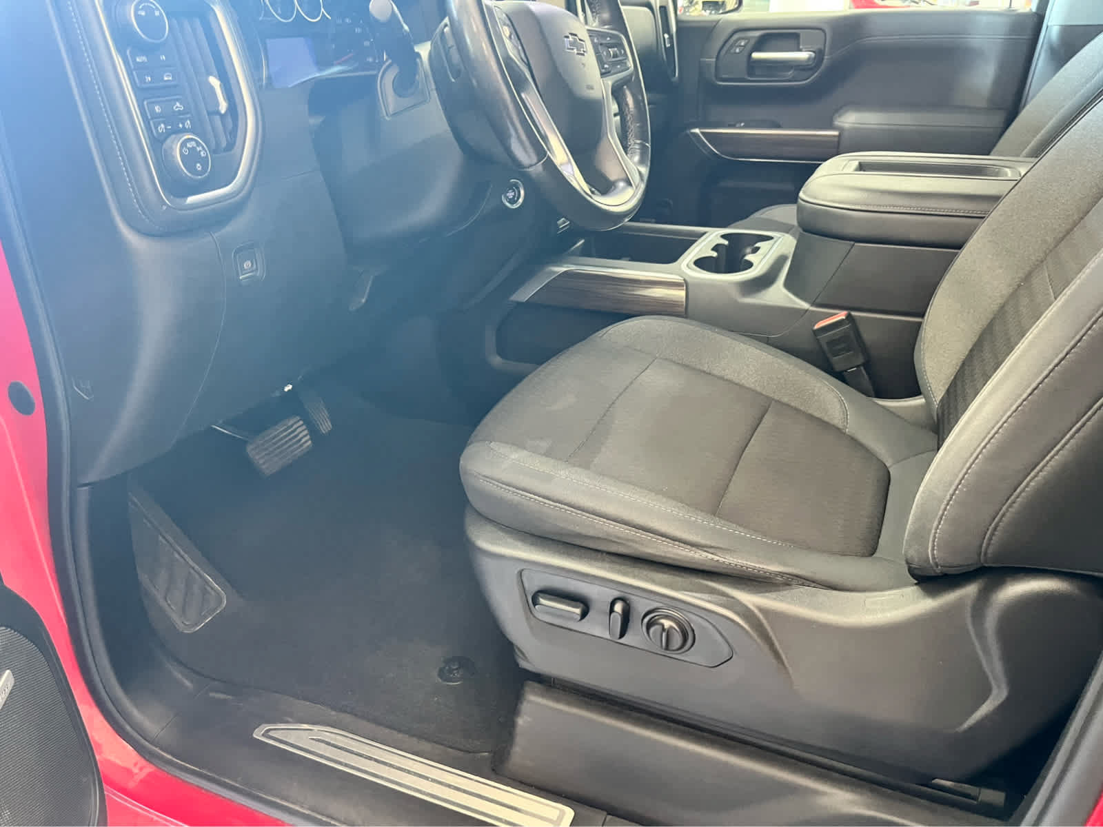 Used 2019 Chevrolet Silverado 1500 RST w/ All-Star Edition AWD/4WD image 17
