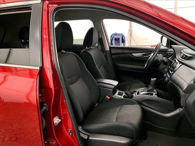 Used 2018 Nissan Rogue SV AWD/4WD image 7