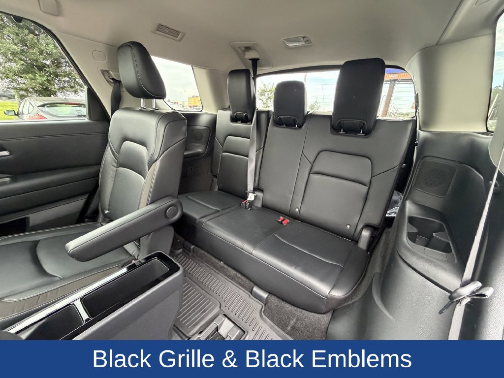 Used 2024 Nissan Pathfinder SL w/ SL Premium Package FWD image 15