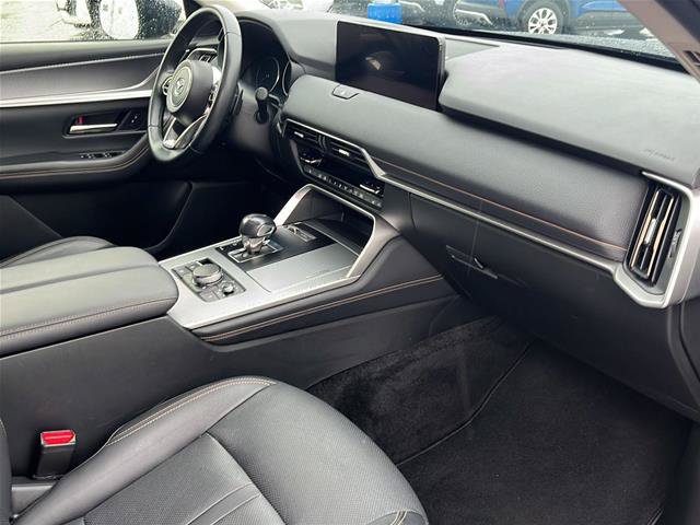 Used 2025 MAZDA CX-90 3.3 Turbo w/ Preferred Package AWD/4WD image 13