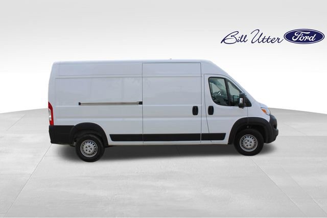 Used 2024 RAM ProMaster 2500 w/ Convenience Group FWD image 4