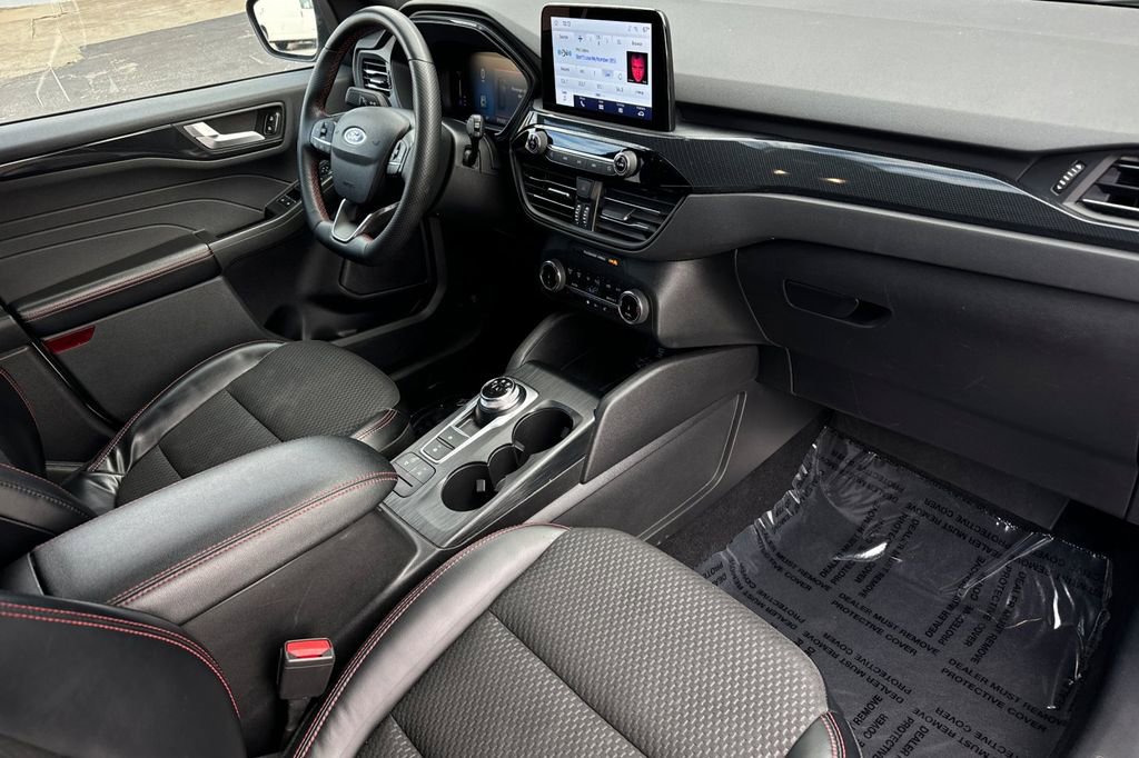 Certified 2023 Ford Escape ST-Line AWD/4WD image 16