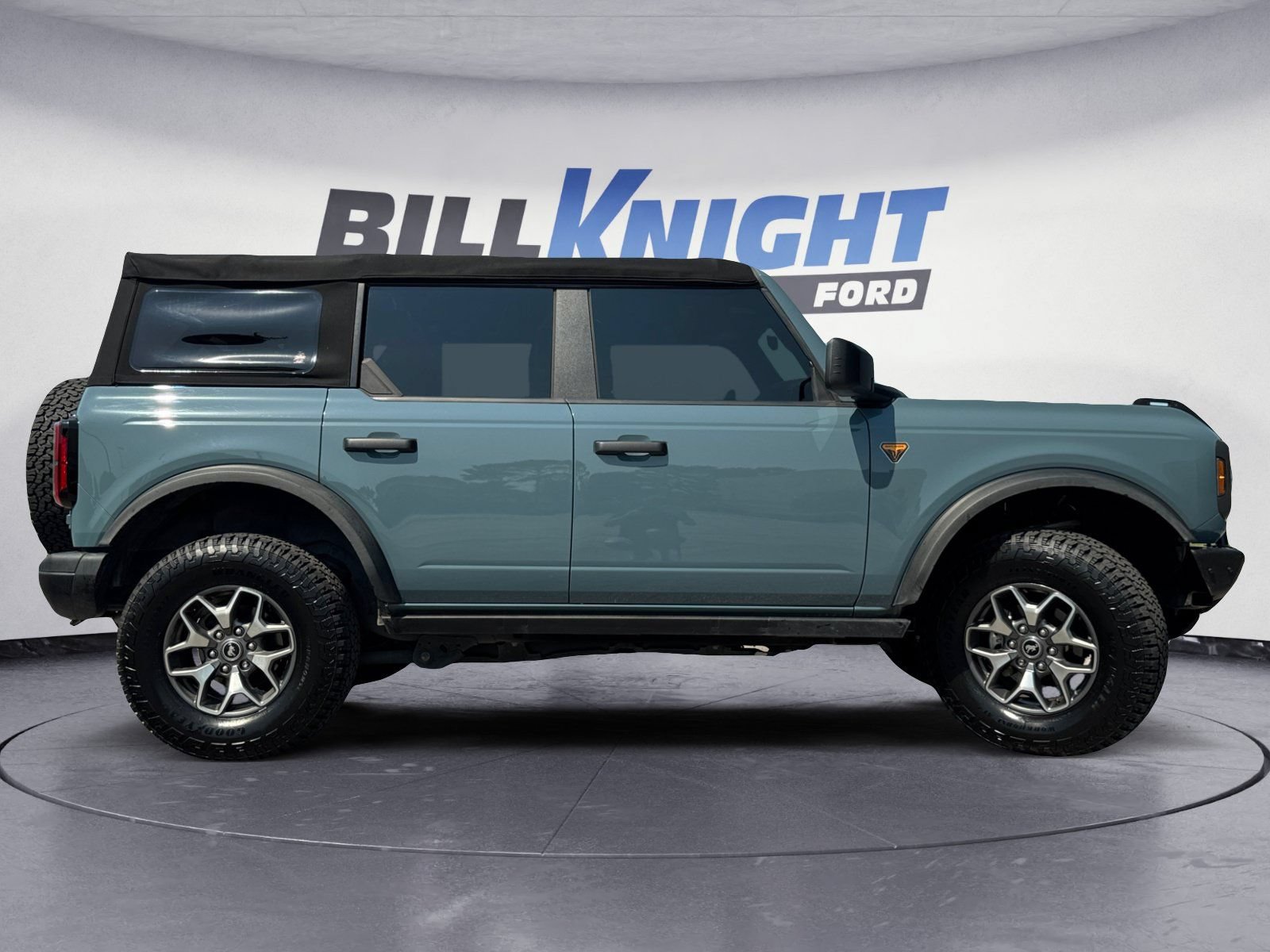 Certified 2022 Ford Bronco Badlands AWD/4WD image 6