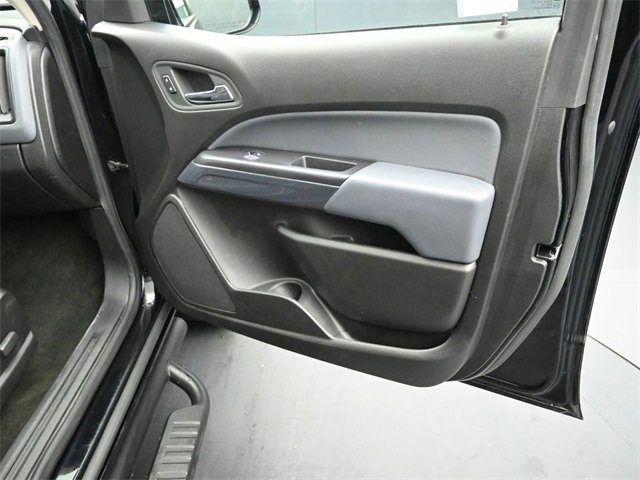 Used 2017 Chevrolet Colorado Z71 image 33