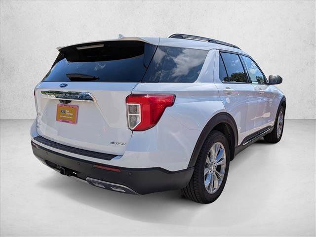 Certified 2023 Ford Explorer XLT w/ Equipment Group 202A AWD/4WD image 4