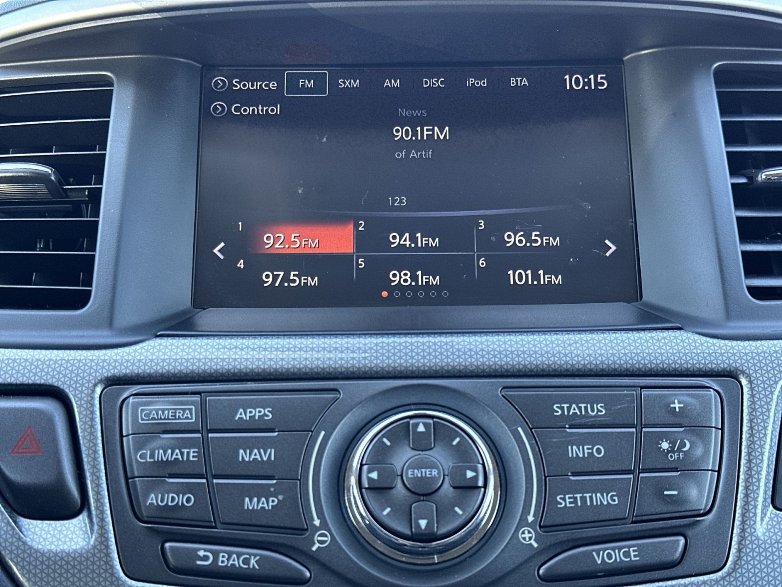 Used 2017 Nissan Pathfinder SL w/ SL Premium Package AWD/4WD image 19