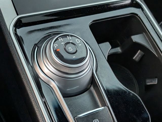 Certified 2020 Ford Edge ST-Line w/ Class II Trailer Tow Package image 23