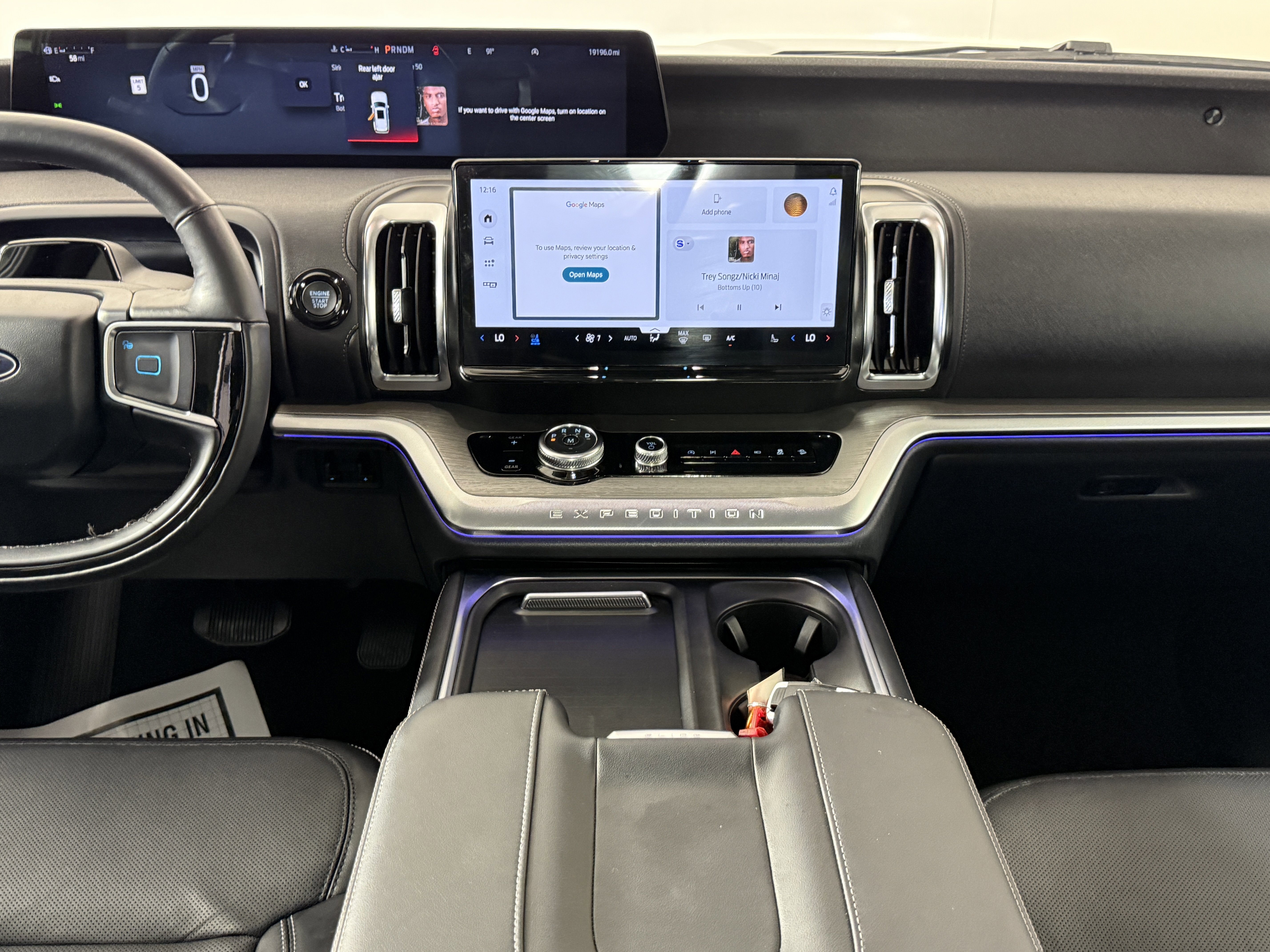 Certified 2025 Ford Expedition Platinum AWD/4WD image 12