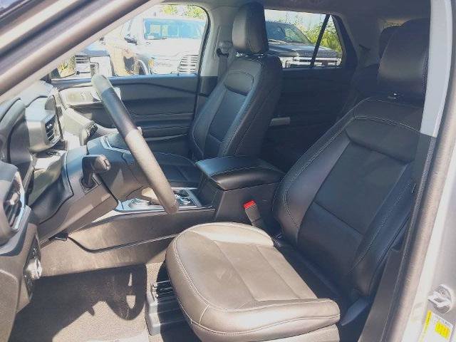 Certified 2024 Ford Explorer XLT w/ Equipment Group 202A AWD/4WD image 22