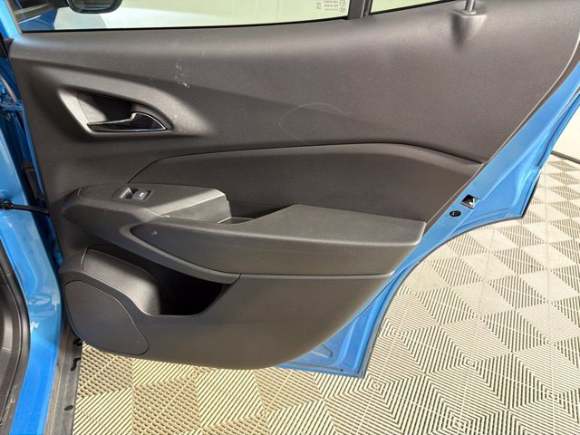 Used 2025 Chevrolet Trax ACTIV w/ Sunroof Package FWD image 32