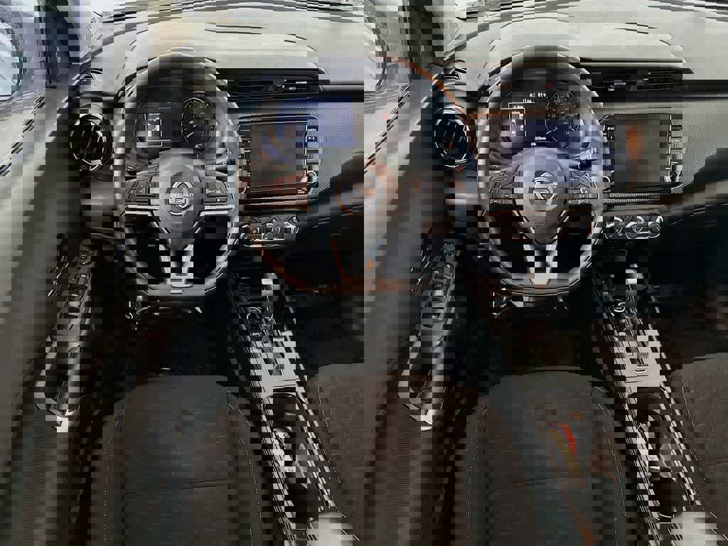 Used 2023 Nissan Kicks SV image 13