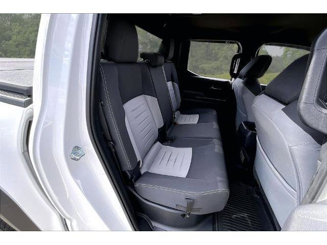 Used 2025 Toyota Tacoma TRD Off-Road AWD/4WD image 20