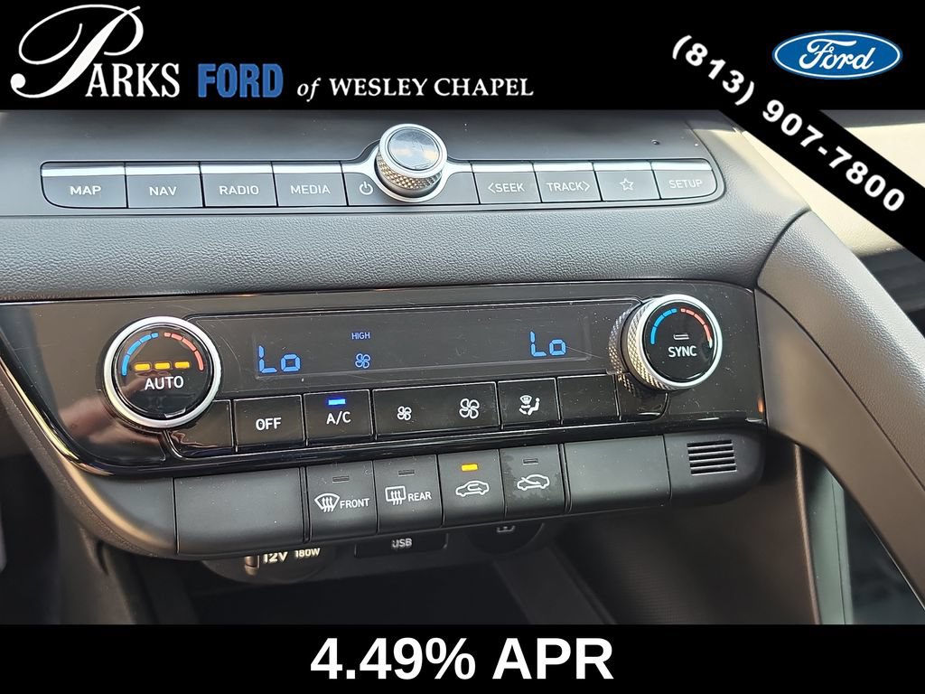 Used 2024 Hyundai Elantra SEL FWD image 23