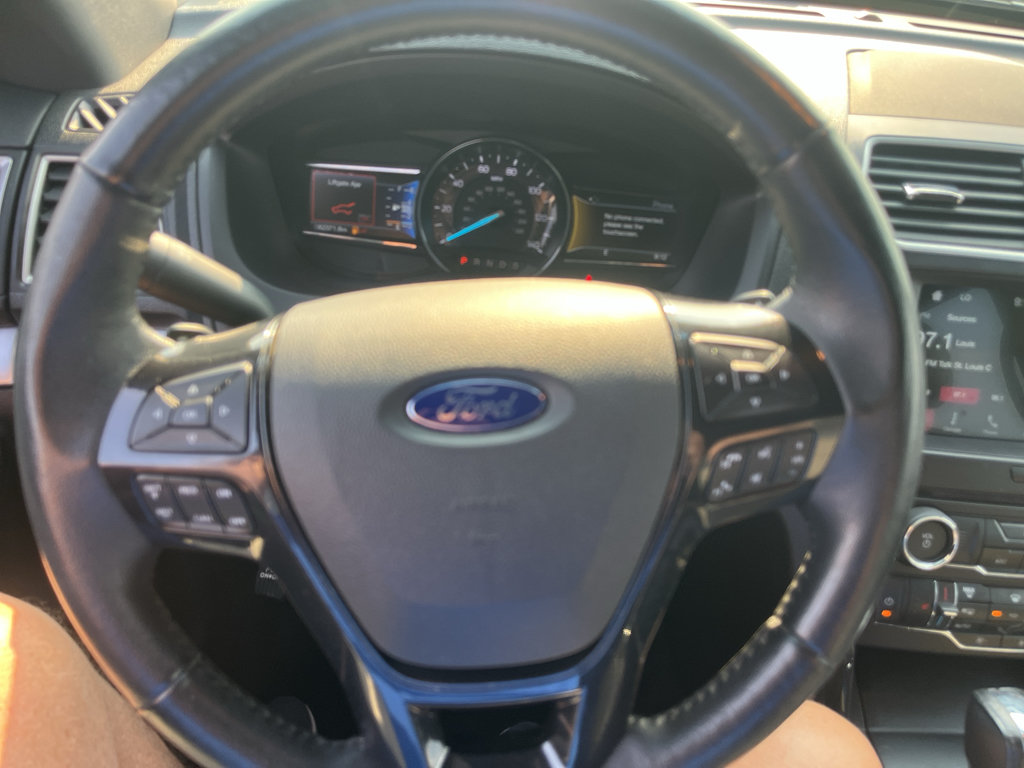 Certified 2017 Ford Explorer XLT w/ Equipment Group 202A AWD/4WD image 20