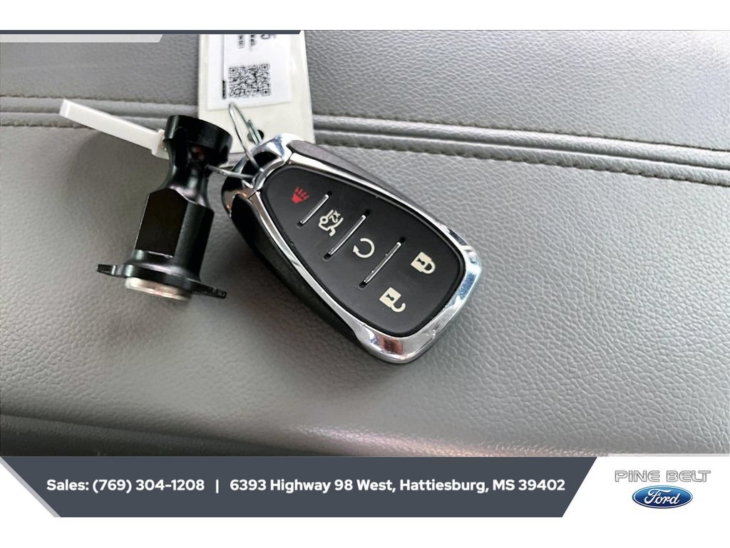 Used 2024 Chevrolet Malibu LT FWD image 9