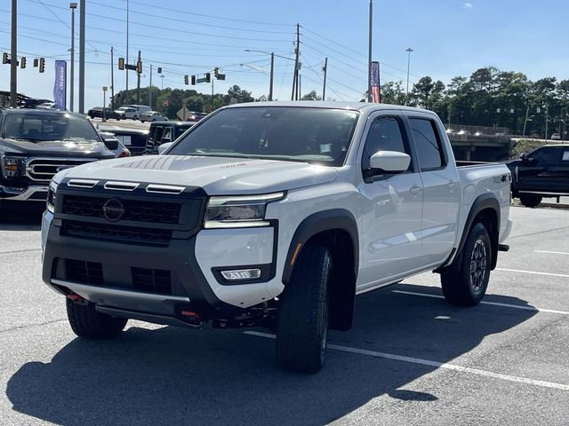 Used 2025 Nissan Frontier PRO-4X w/ Black Accent Package image 6