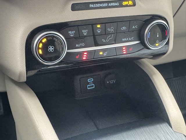 Certified 2022 Ford Escape SE w/ Cold Weather Package image 34