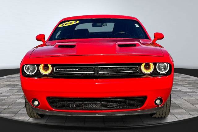 Used 2022 Dodge Challenger SXT w/ Plus Package image 9