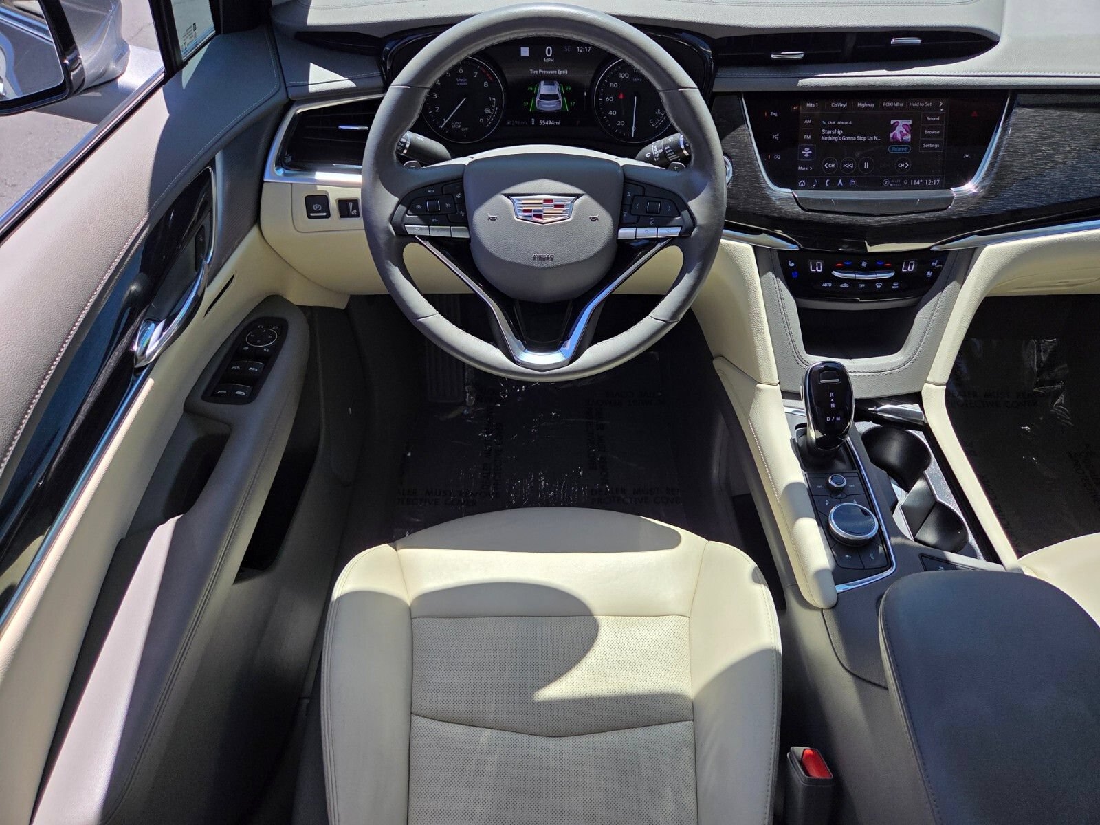 Used 2023 Cadillac XT6 Premium Luxury w/ Technology Package FWD image 13