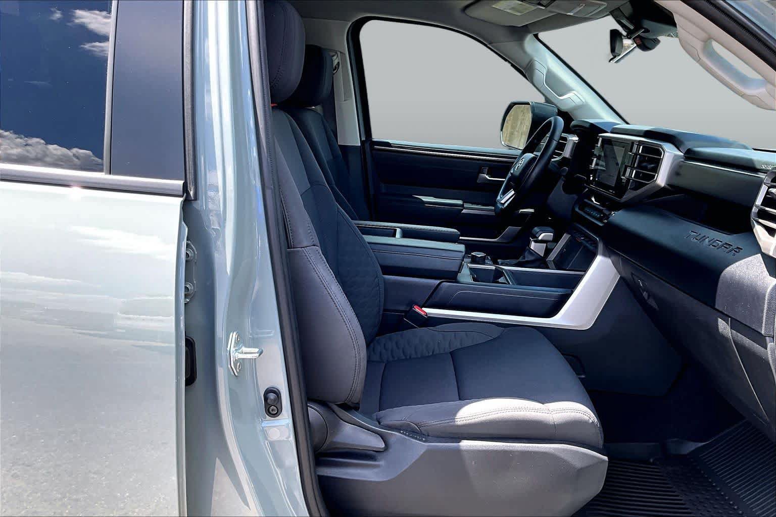 Used 2024 Toyota Tundra SR5 AWD/4WD image 11