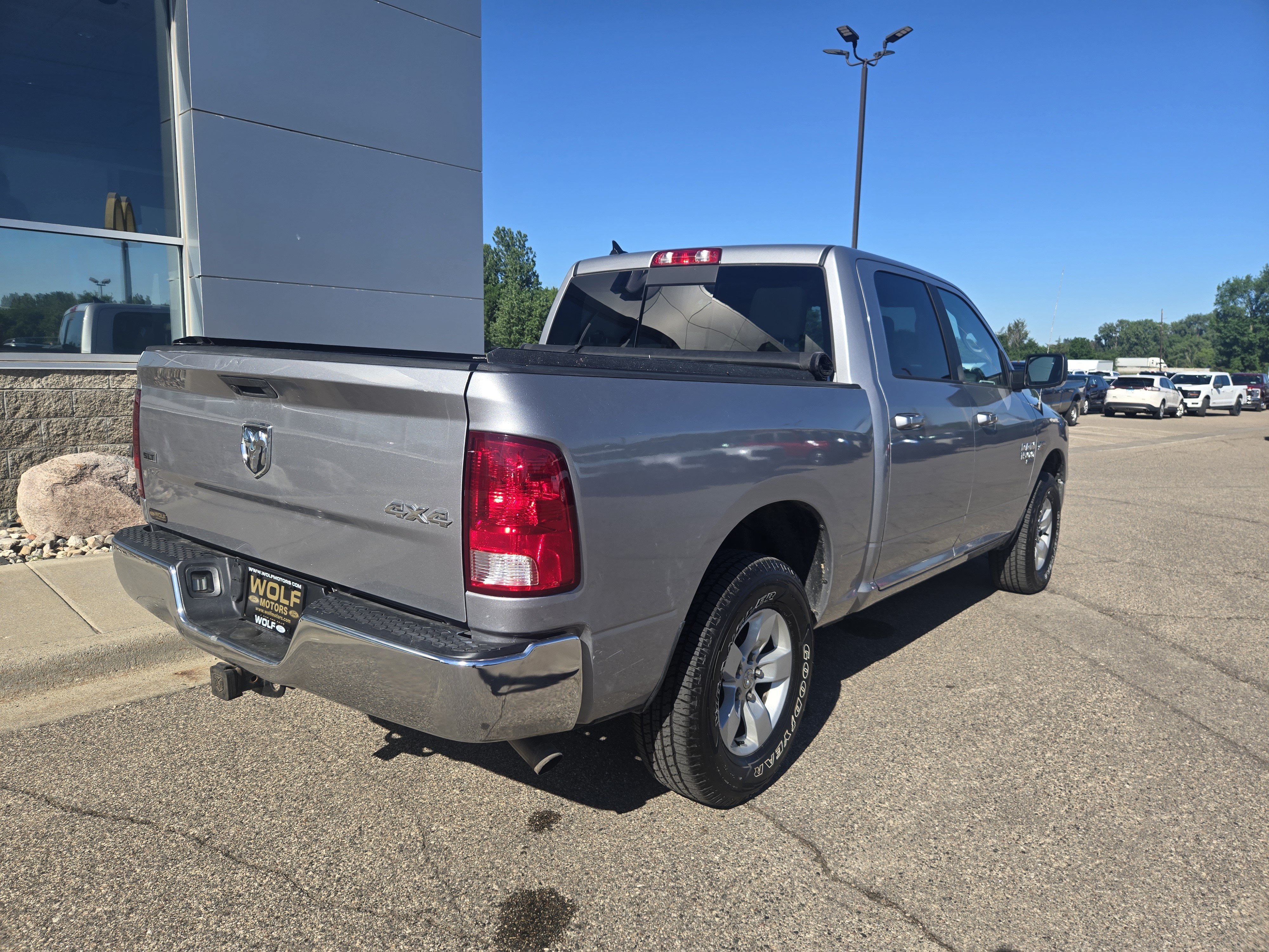 Used 2019 RAM 1500 Classic SLT w/ Luxury Group AWD/4WD image 19