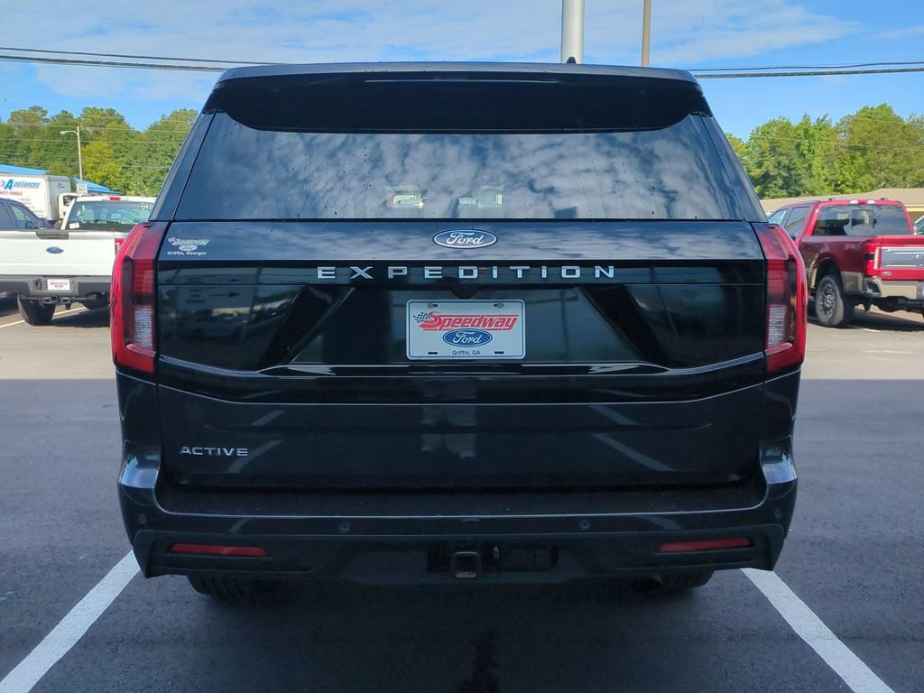 Certified 2025 Ford Expedition Active RWD image 8