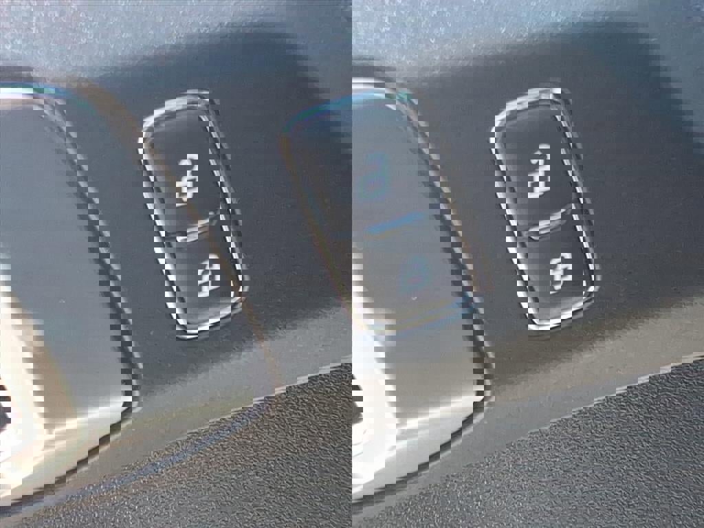 Certified 2023 Ford Bronco Black Diamond image 22