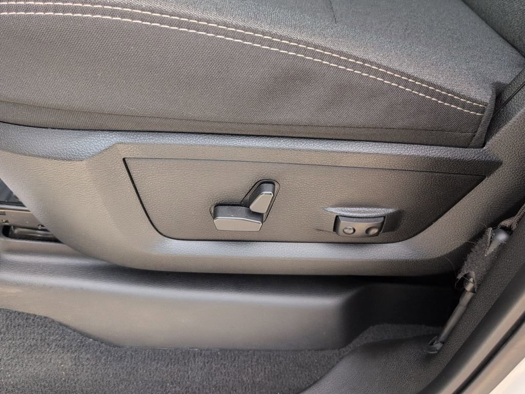 Used 2022 RAM 2500 Big Horn w/ Level C Equiment Group image 9