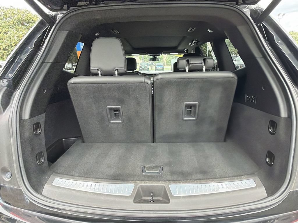 Used 2021 Cadillac XT6 Premium Luxury FWD image 28
