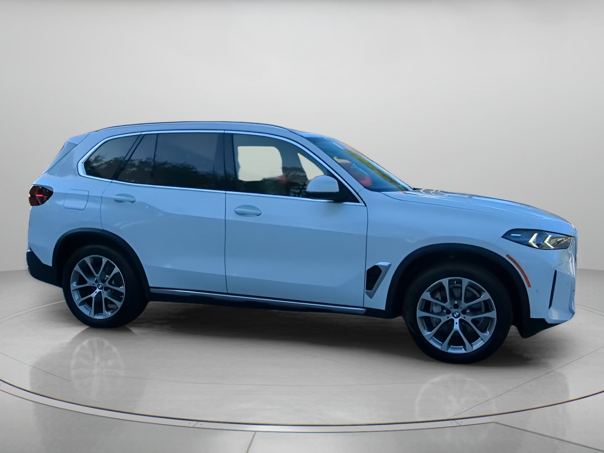 Used 2025 BMW X5 xDrive40i w/ Premium Package AWD/4WD image 33