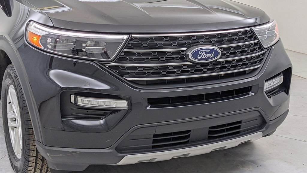 Certified 2022 Ford Explorer XLT w/ Equipment Group 202A image 42