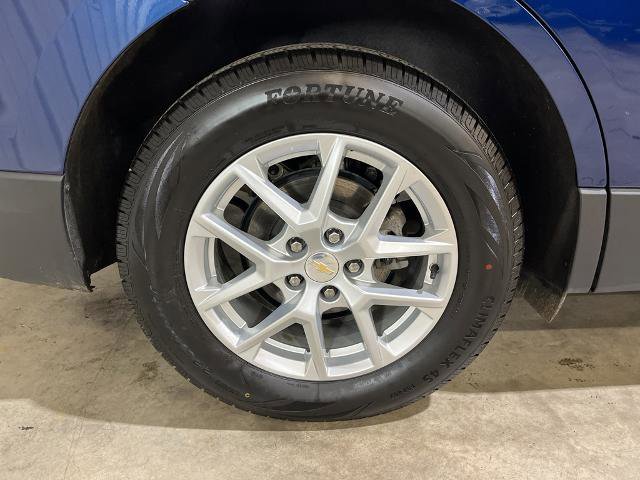 Used 2022 Chevrolet Equinox LS image 30