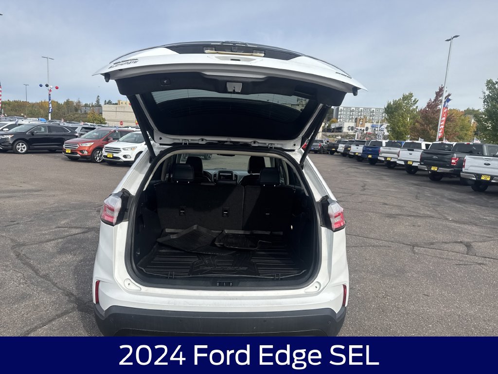 Certified 2024 Ford Edge SEL w/ Sport Appearance Package AWD/4WD image 16