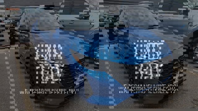 Used 2025 Nissan Sentra SR w/ SR Premium Package image 5